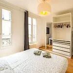 6 Guests Flat - Montparnasse Apartment